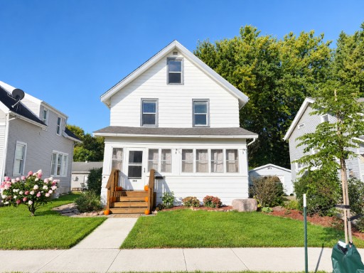 Just Listed! 505 2nd St NW, Waseca, MN